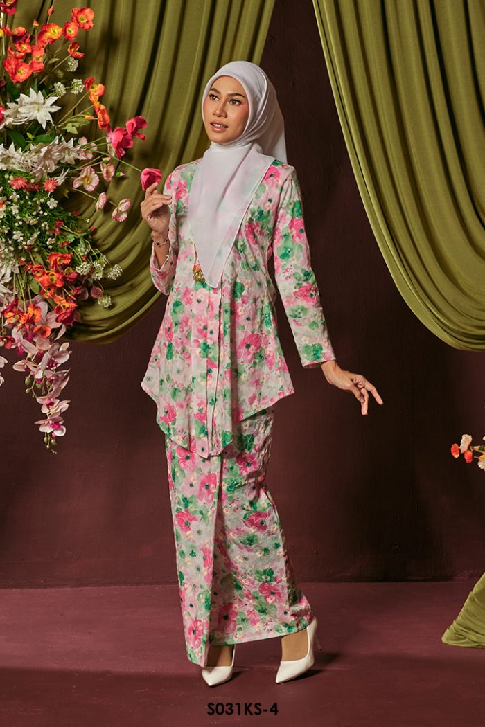Kebaya Saloma in Barbie Pink (S031KS-4)