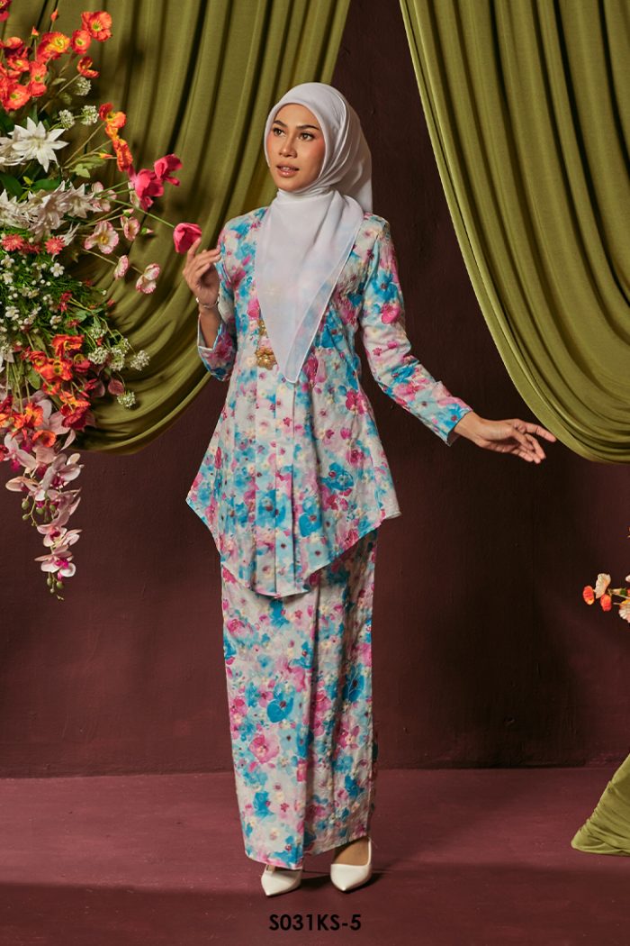 Kebaya Saloma in Sky Blue (S031KS-5)