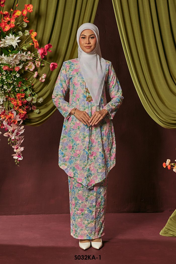 Kebaya Anggun 2.0 in Neon Pink (S032KA-1)