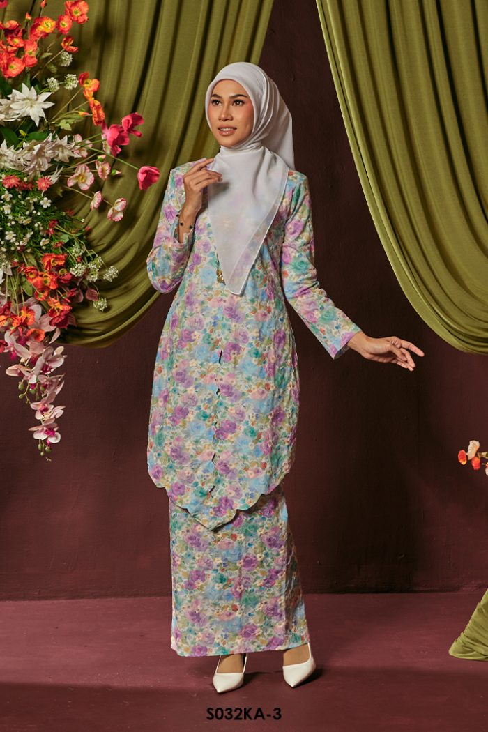 Kebaya Anggun 2.0 in Bright Purple (S032KA-3)