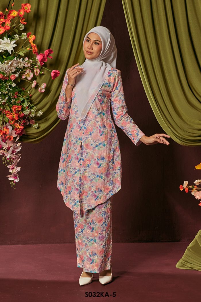 Kebaya Anggun 2.0 in Flamingo Pink (S032KA-5)