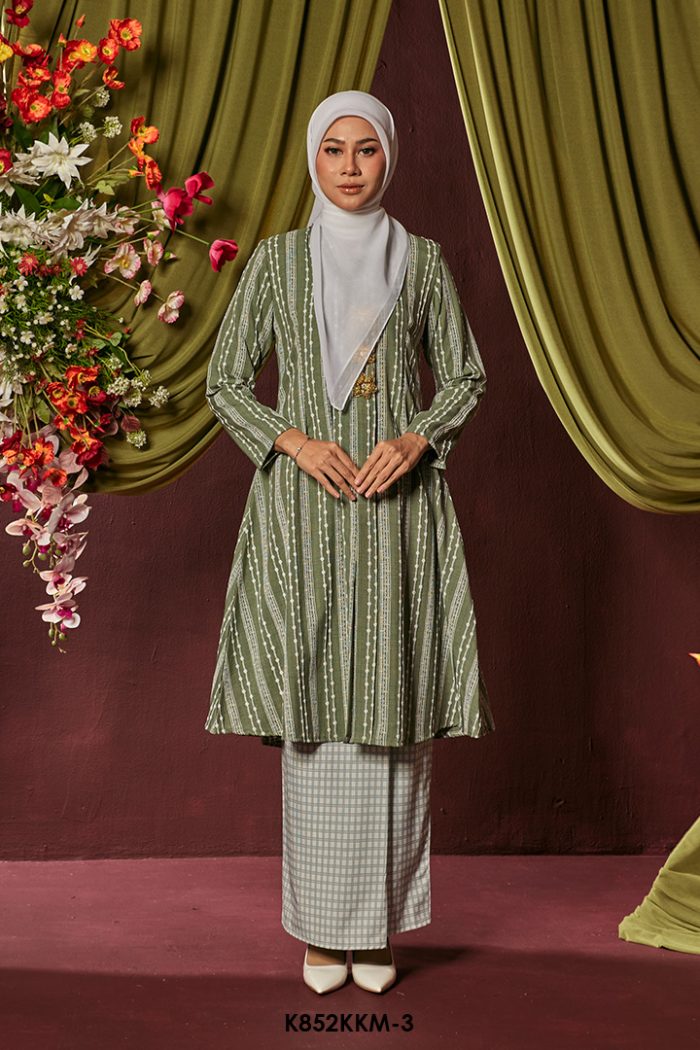 Kebarung Kalthom in Crocodile (K852KKM-3)