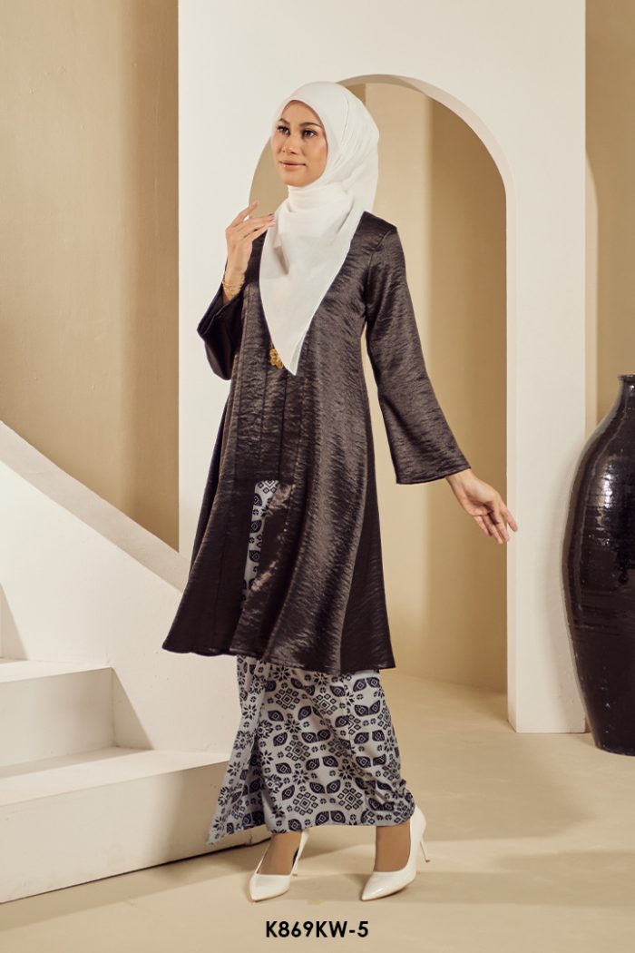 Kebaya Wilda in Black (K869KW-5)