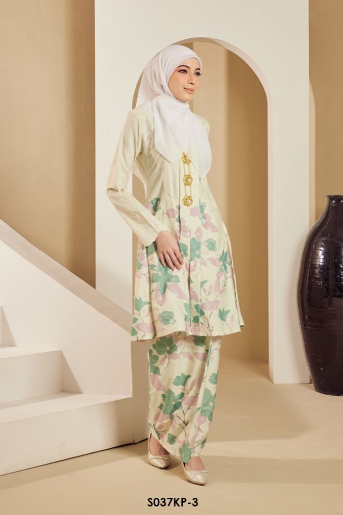 Kebarung Kalthom Petite in Light Green (S037KP-3)