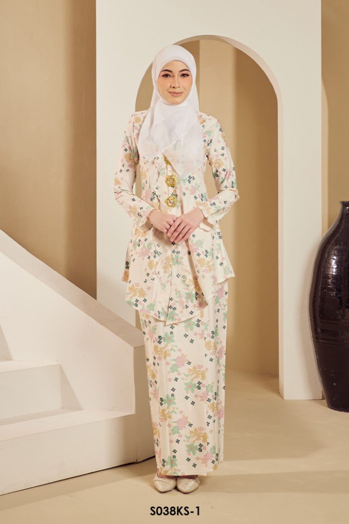 Kebaya Saloma in Cream (S038KS-1)