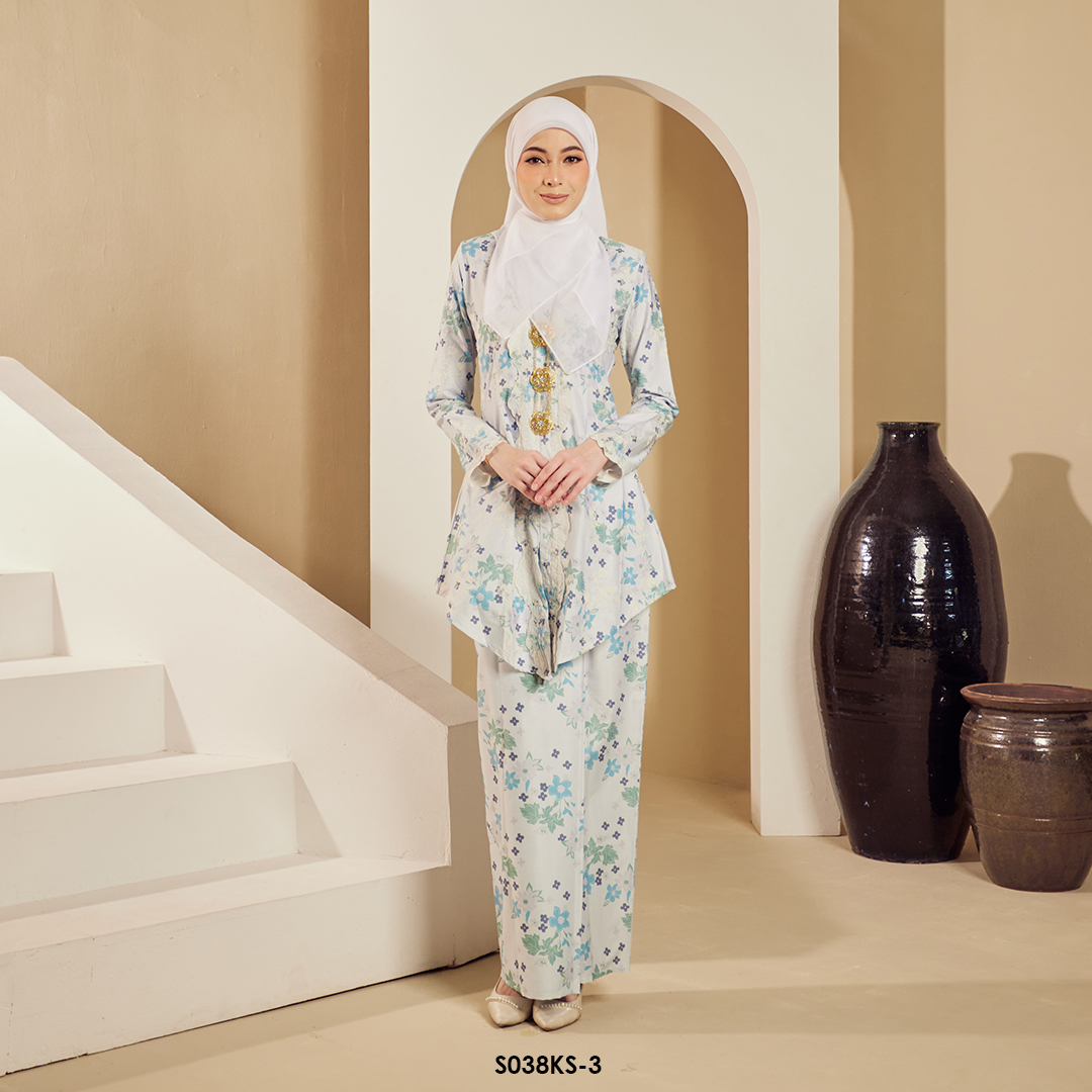 Kebaya Saloma in Light Blue (S038KS-3)