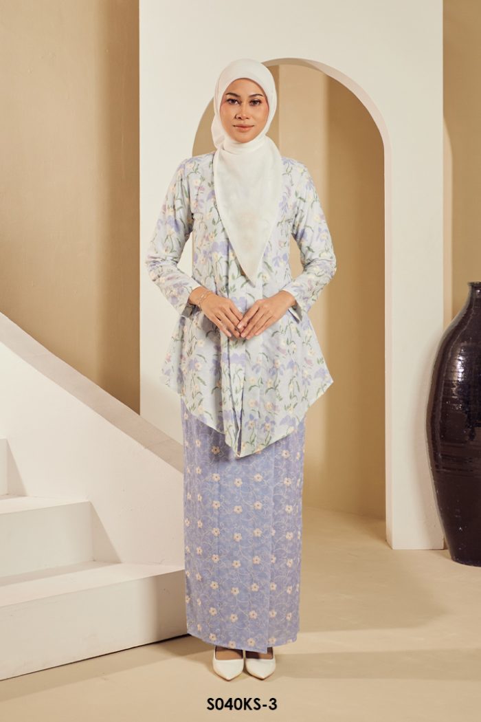 Kebaya Saloma in Light Blue (S040KS-3)